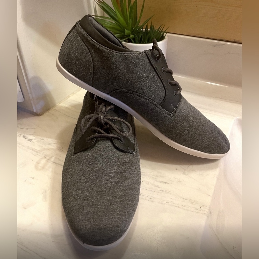 ALDO Fashion Sneaker Shoes, Men’s Size 11